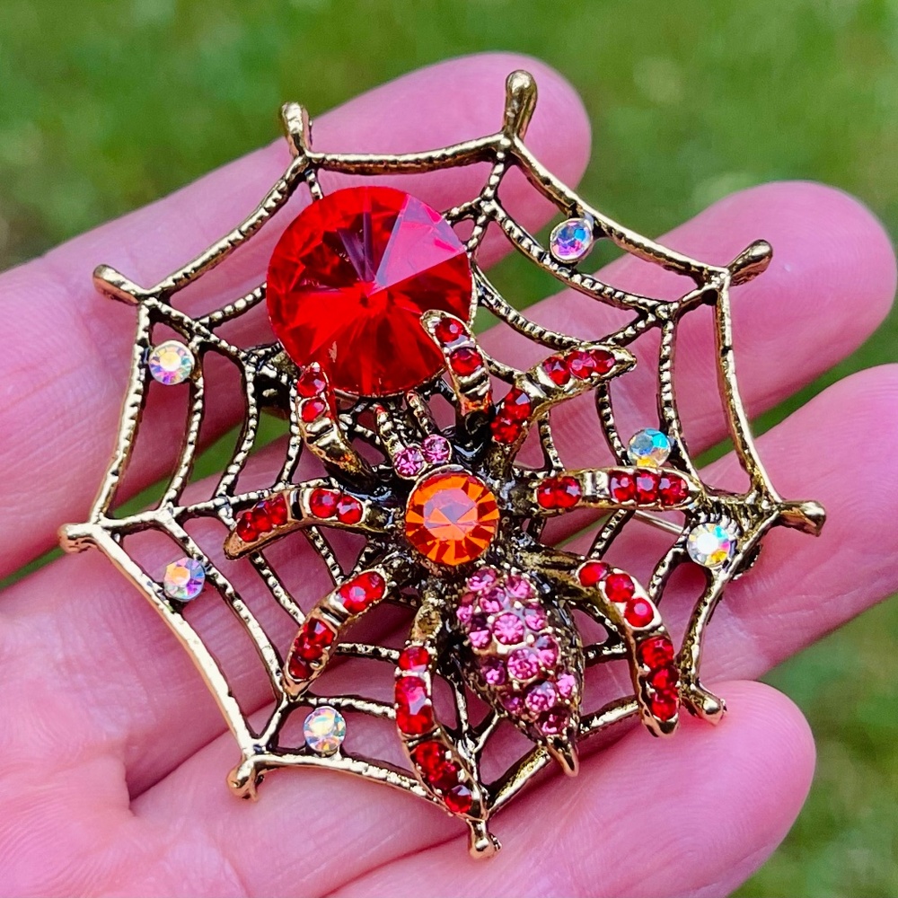 New Spider Brooch Rhinestone Spider Pin Halloween Brooch Jewelry Pin